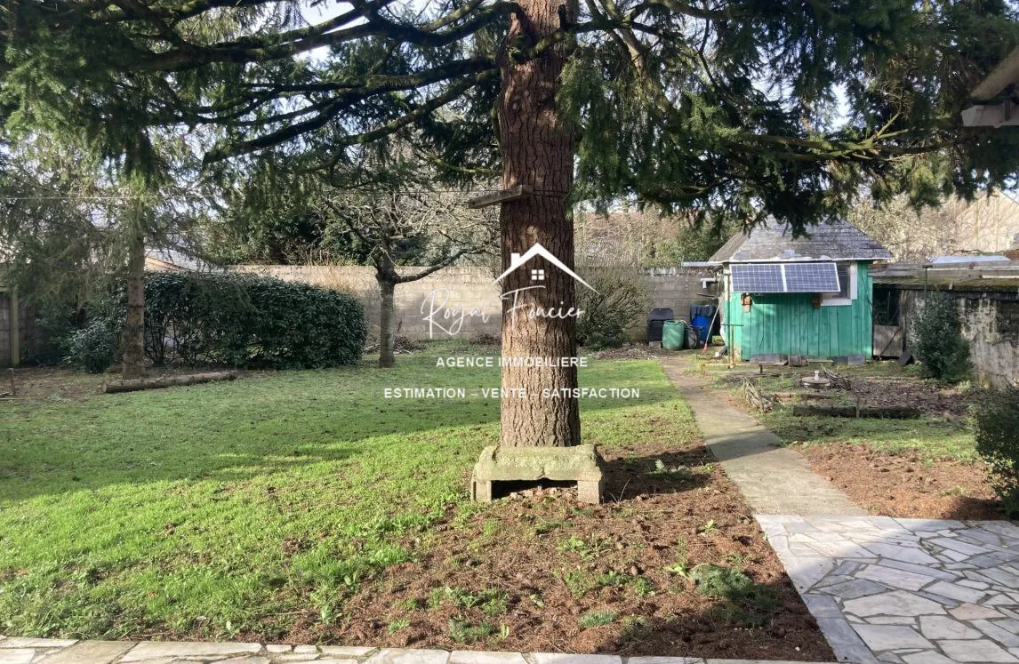 Charmante maison mitoyenne de 118 m² à Châtellerault avec jardin et toutes commodités 