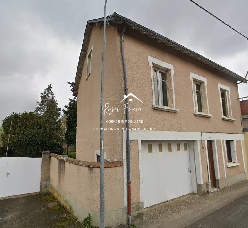 Charmante maison mitoyenne de 118 m² à Châtellerault avec jardin et toutes commodités 