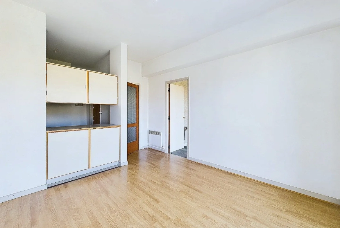 Appartement F2 à Ajaccio avec terrasse et parking, quartier Laetitia 