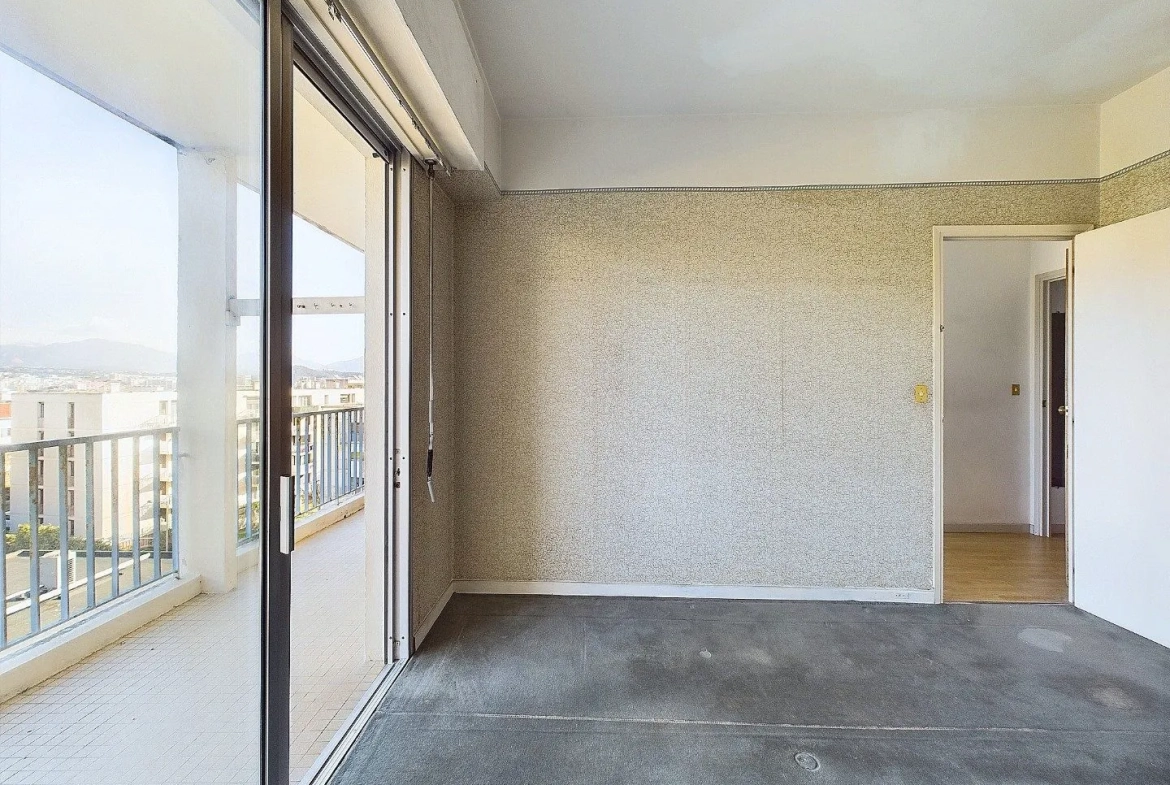 Appartement F2 à Ajaccio avec terrasse et parking, quartier Laetitia 