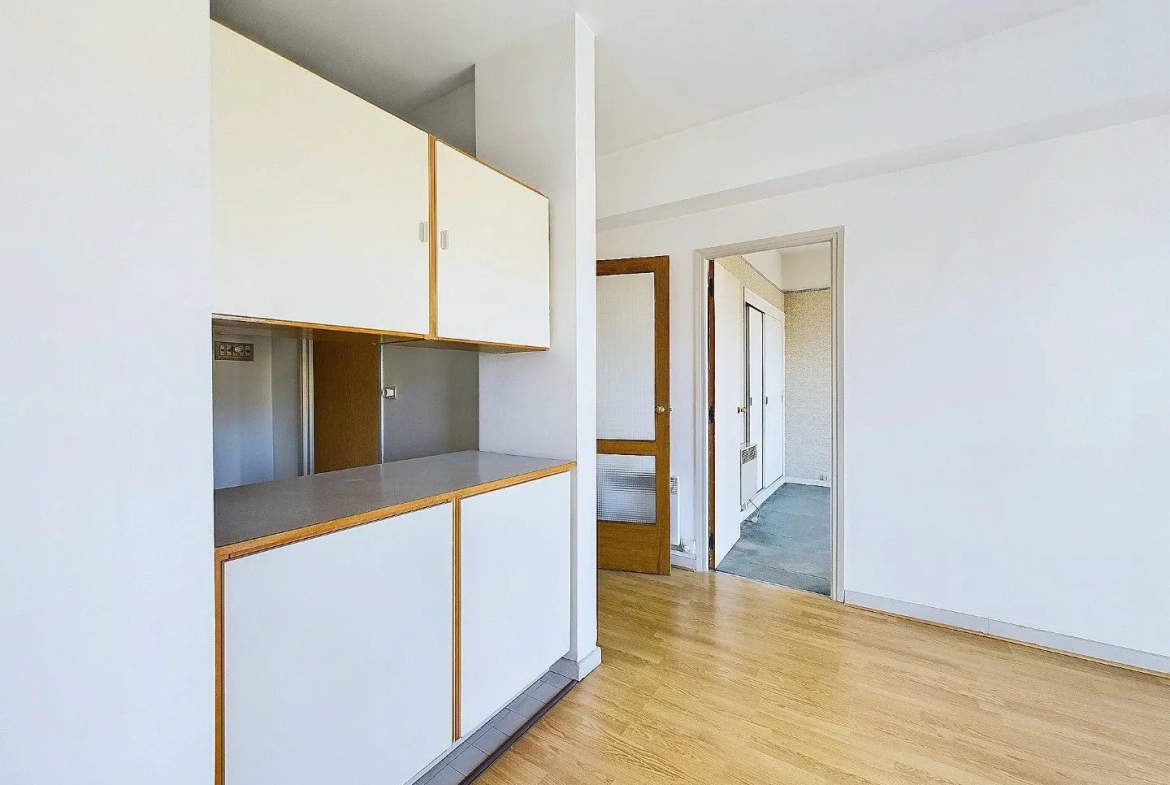 Appartement F2 à Ajaccio avec terrasse et parking, quartier Laetitia 