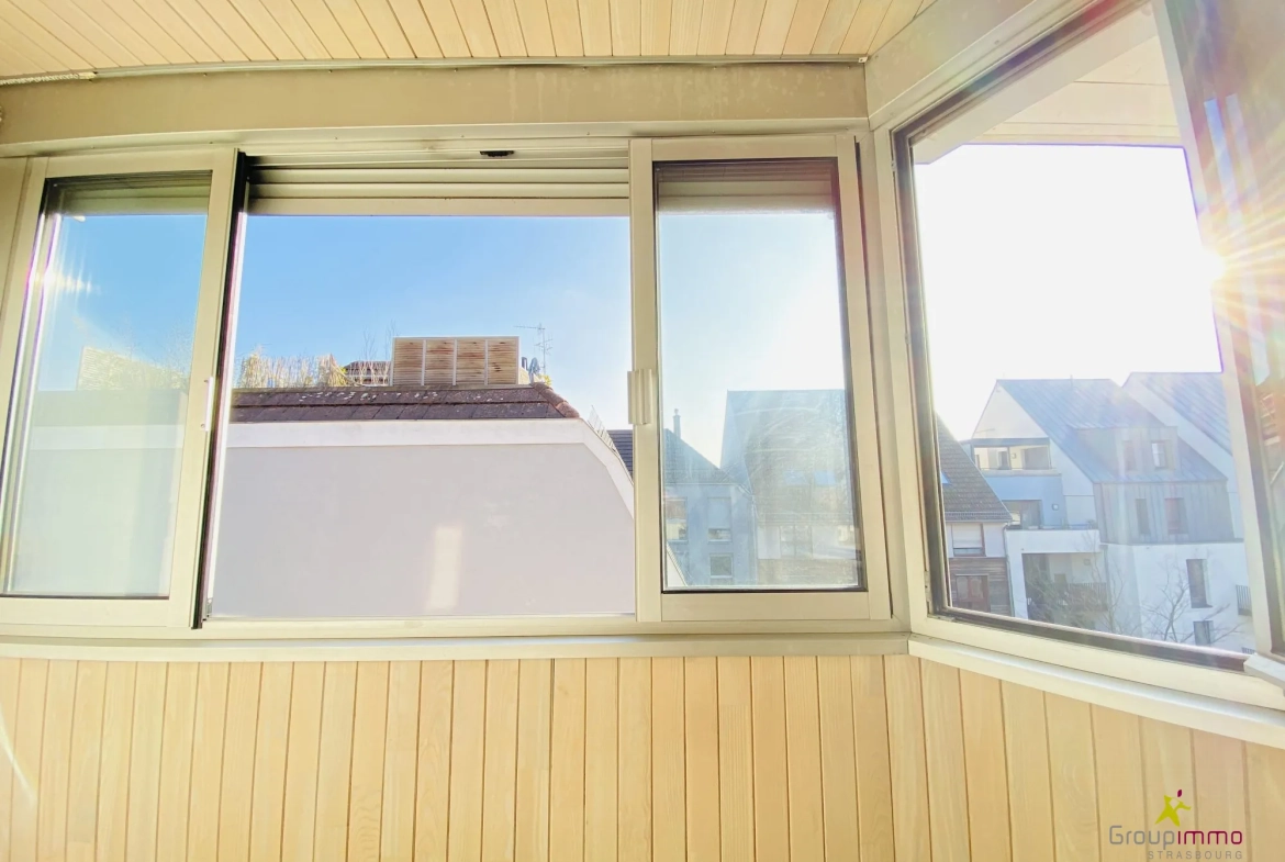 Bel appartement lumineux en dernier étage à Strasbourg Neudorf 