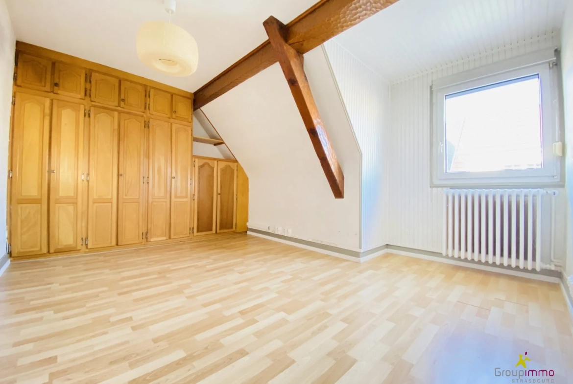 Bel appartement lumineux en dernier étage à Strasbourg Neudorf 