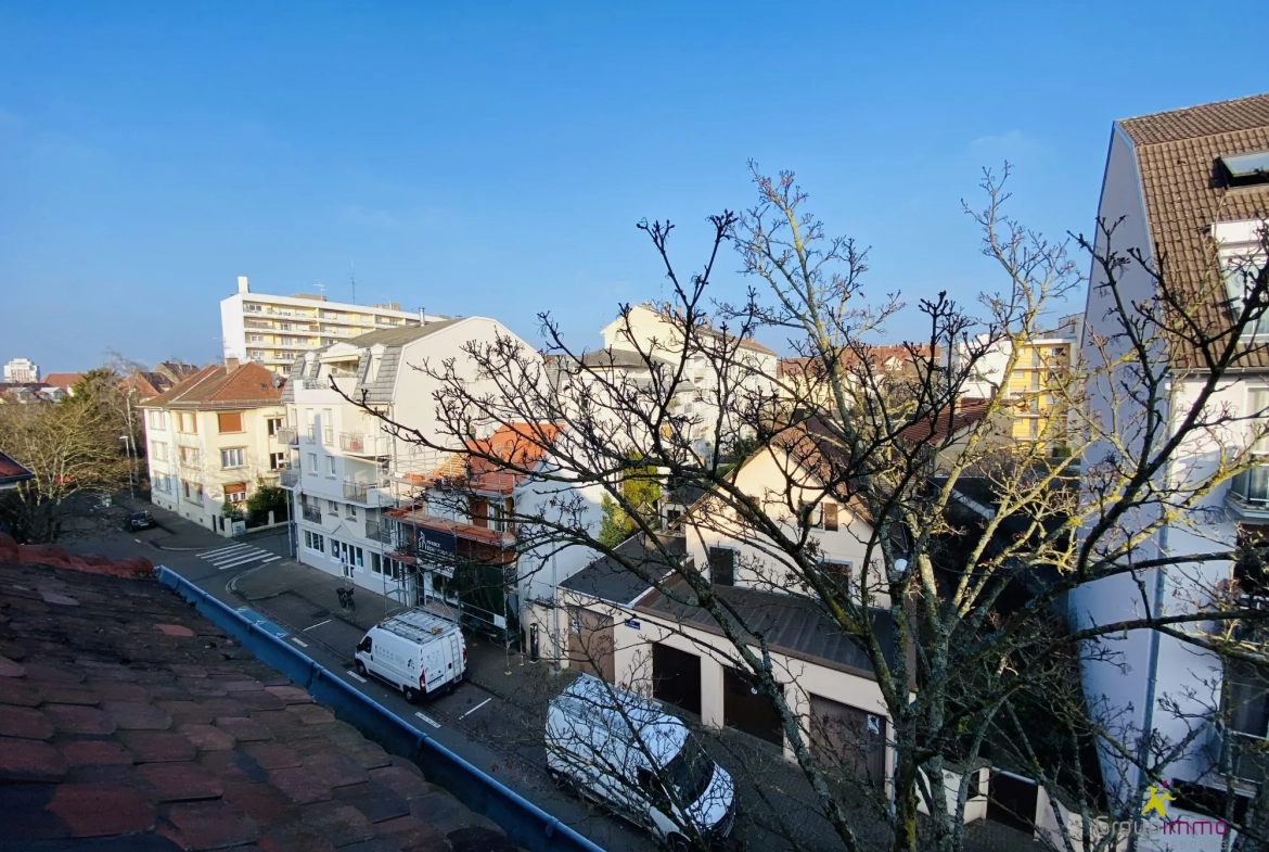 Bel appartement lumineux en dernier étage à Strasbourg Neudorf 