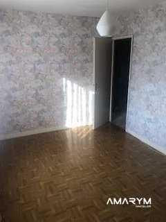À vendre maison ancienne lumineuse à Martigny - 87 m², 3 chambres, vue campagne 