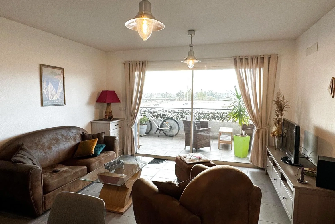 Appartement T2 meublé à Aléria avec terrasse et vue montagne 