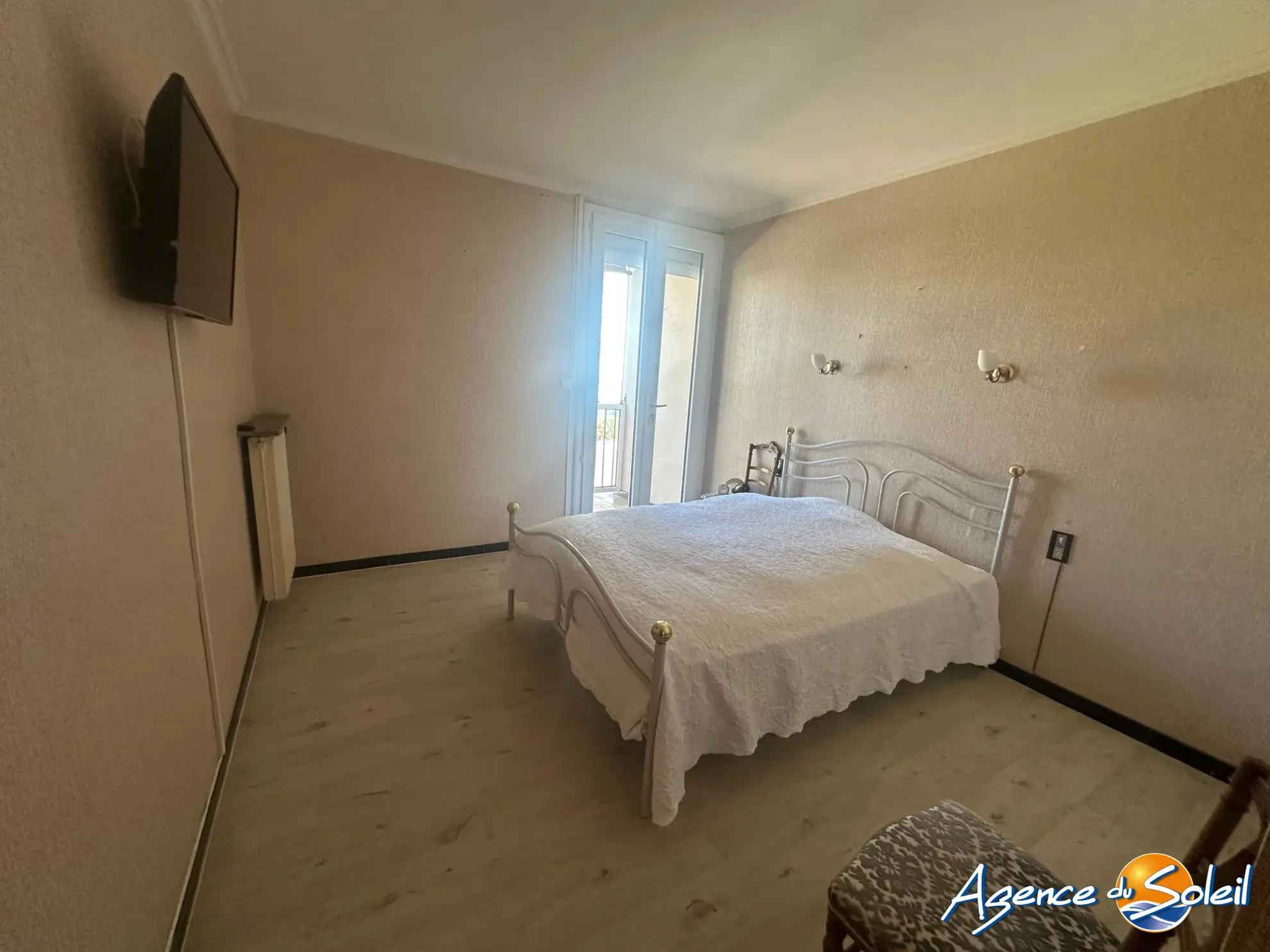 Chambre 2 Appartement T3 lumineux à vendre à Beziers avec garage et cave 