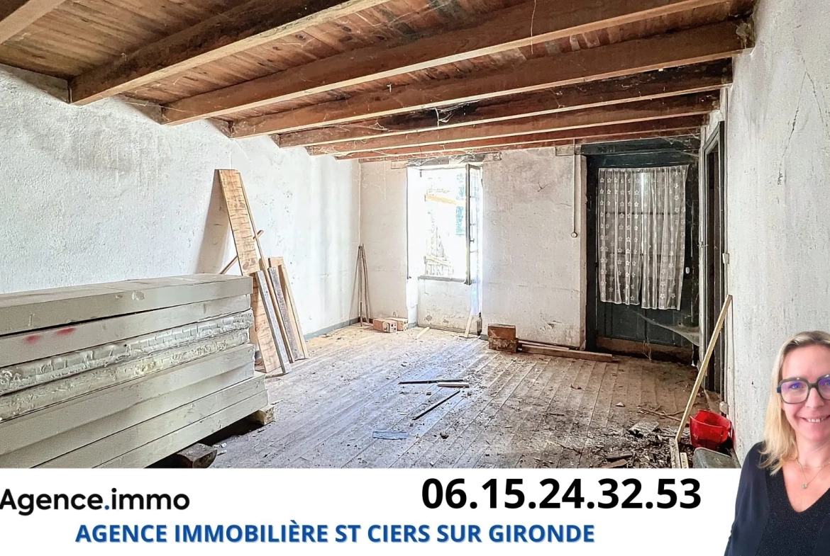 Maison en pierre à rénover à Reignac, cadre bucolique et grand terrain arboré 