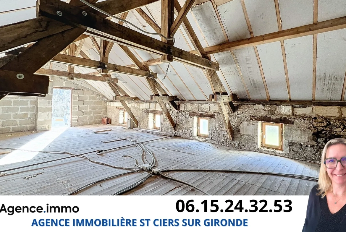 Maison en pierre à rénover à Reignac, cadre bucolique et grand terrain arboré 
