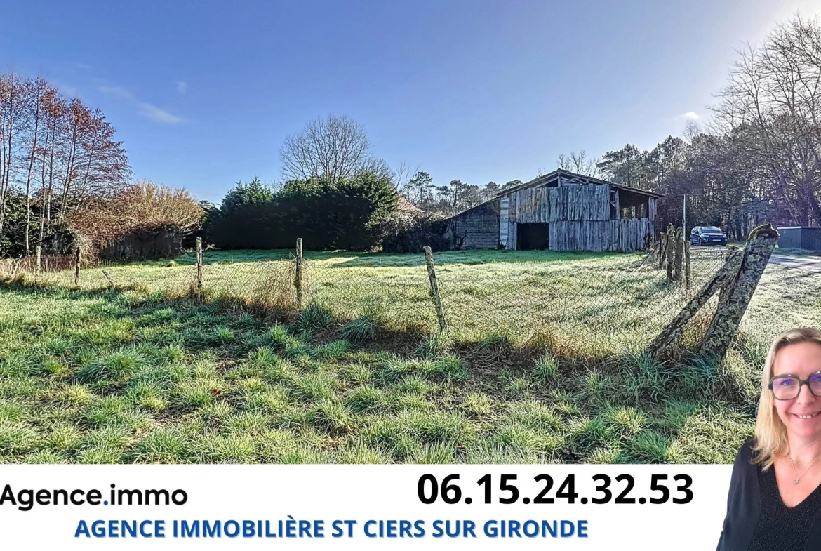 Maison en pierre à rénover à Reignac, cadre bucolique et grand terrain arboré 