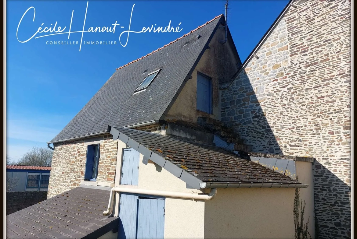 Maison en pierre avec terrain à bâtir à Pleine-Fougères, idéal investisseur 