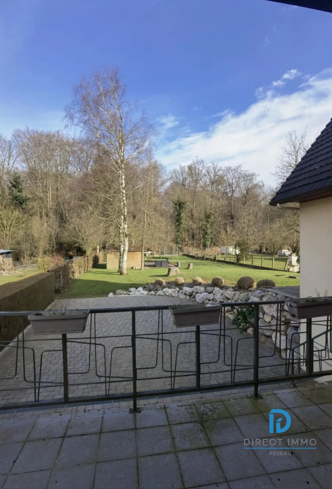 À vendre maison lumineuse de 145 m² à Beaufort-Blavincourt avec jardin et terrasse 