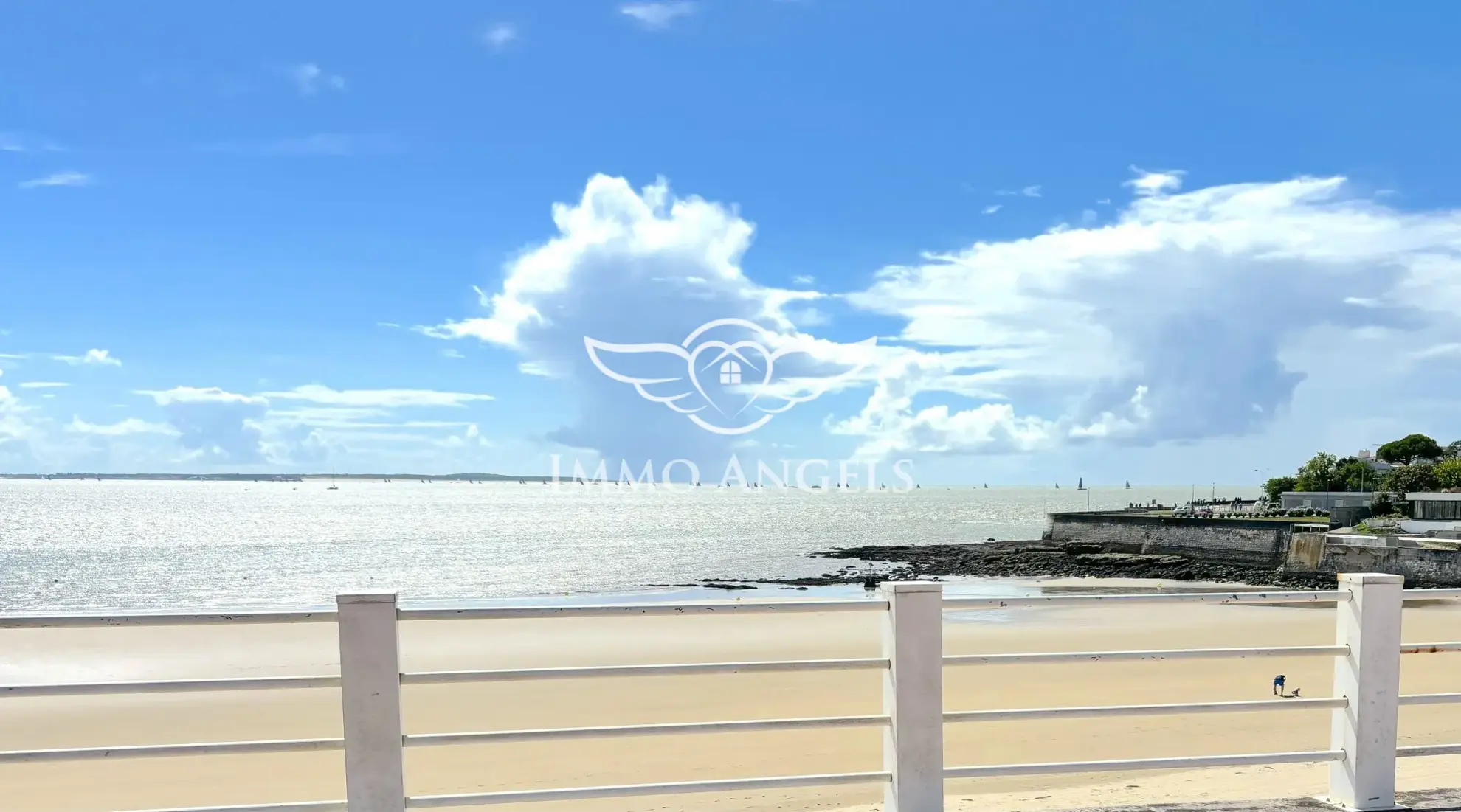 Appartement 2 pièces en rez-de-chaussée à Royan près de la plage Foncillon 