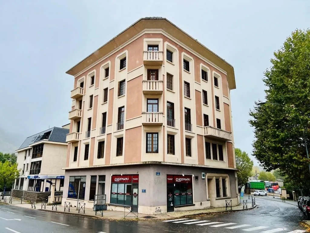Bureaux polyvalents avec possibilité d'aménagement résidentiel à Mende (48000) 
