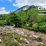 Terrain à vendre à La Chapelle-en-Vercors de 890 m² avec viabilisation