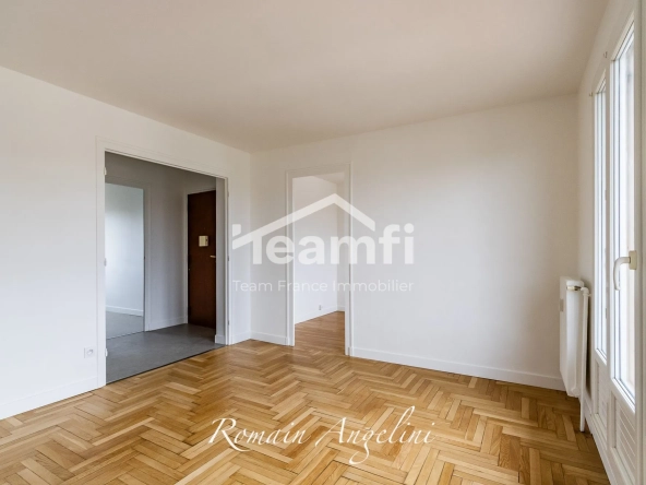 Appartement 4 pièces rénové à vendre à Villeurbanne, secteur Buers