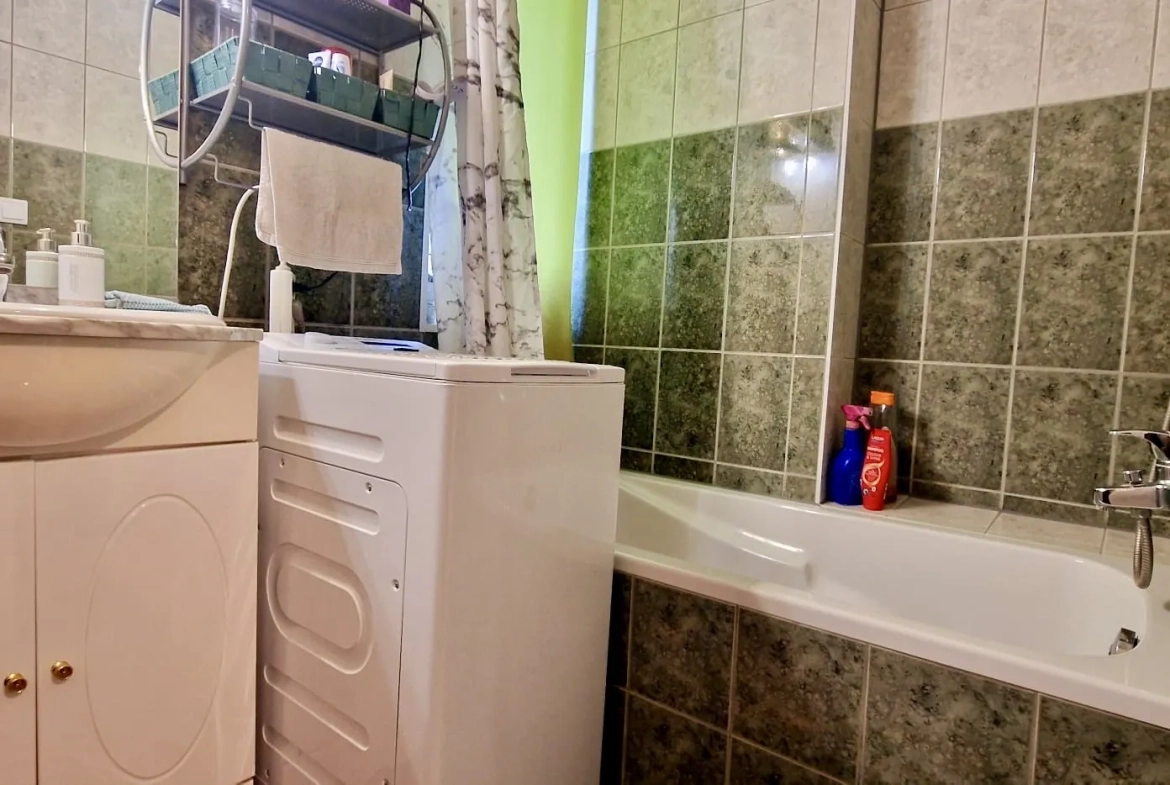 Spacieux appartement F3 à Saint-Louis, proche commodités et écoles 