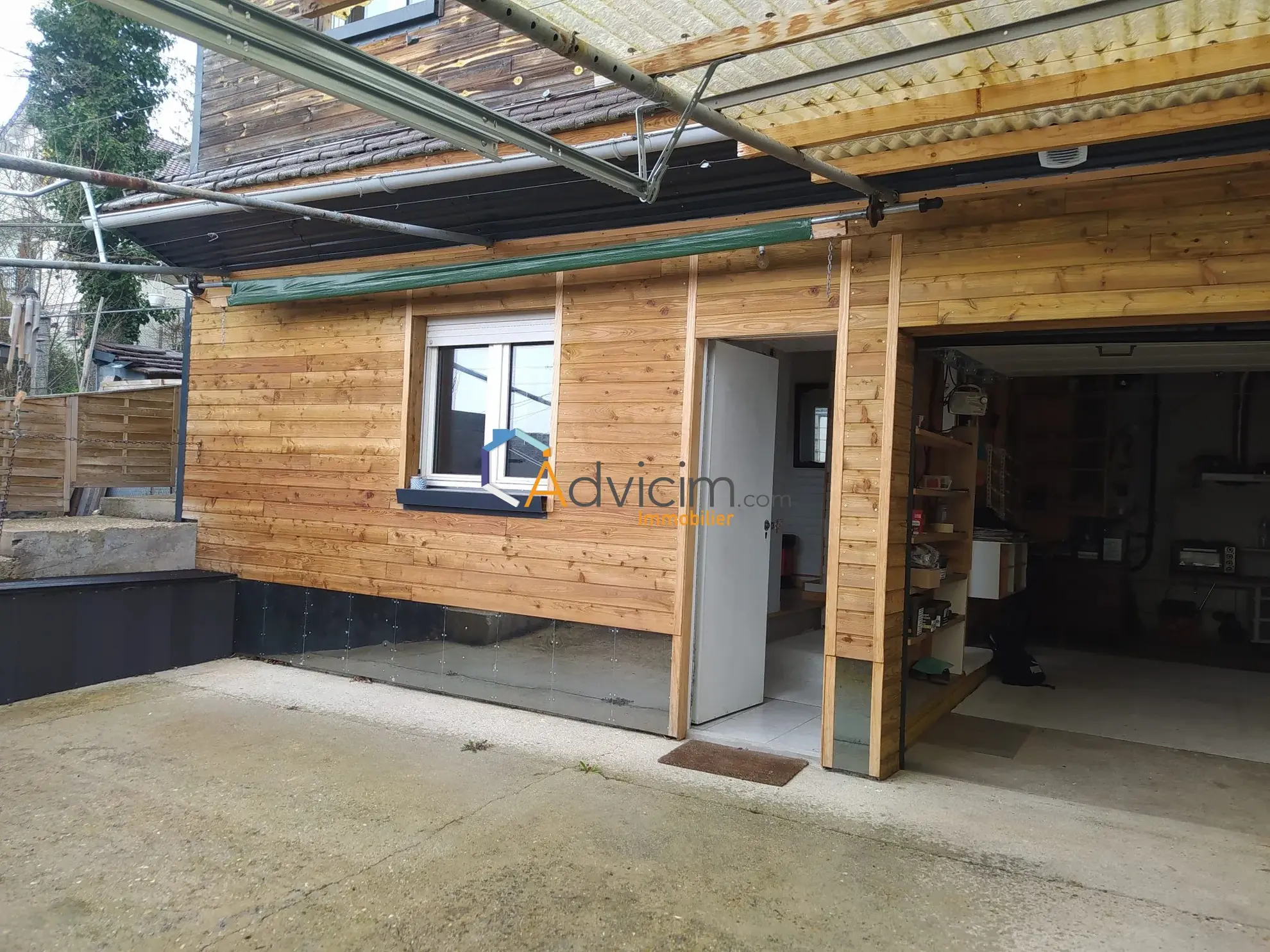 Maison loft atypique avec studio, terrasse et parking à Souppes-sur-Loing 
