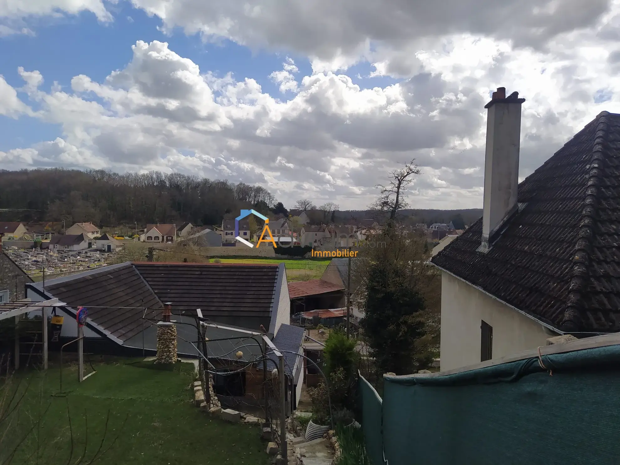 Maison loft atypique avec studio, terrasse et parking à Souppes-sur-Loing 