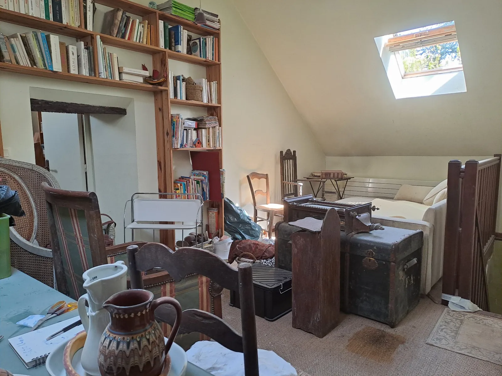 Maison authentique à rénover à Prunay-en-Yvelines avec dépendance et jardin 