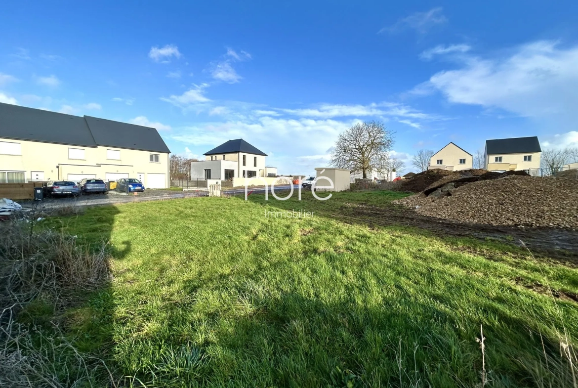 Terrain constructible et viabilisé à Éterville – Opportunité rare de 490 m² 