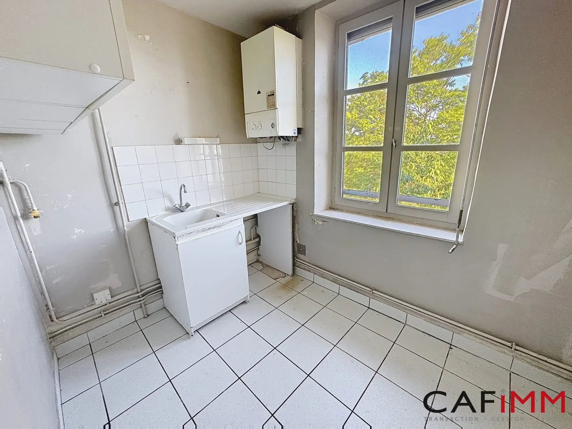 Appartement T3 à Caluire de 61 m² avec vue dégagée et potentiel d'investissement 