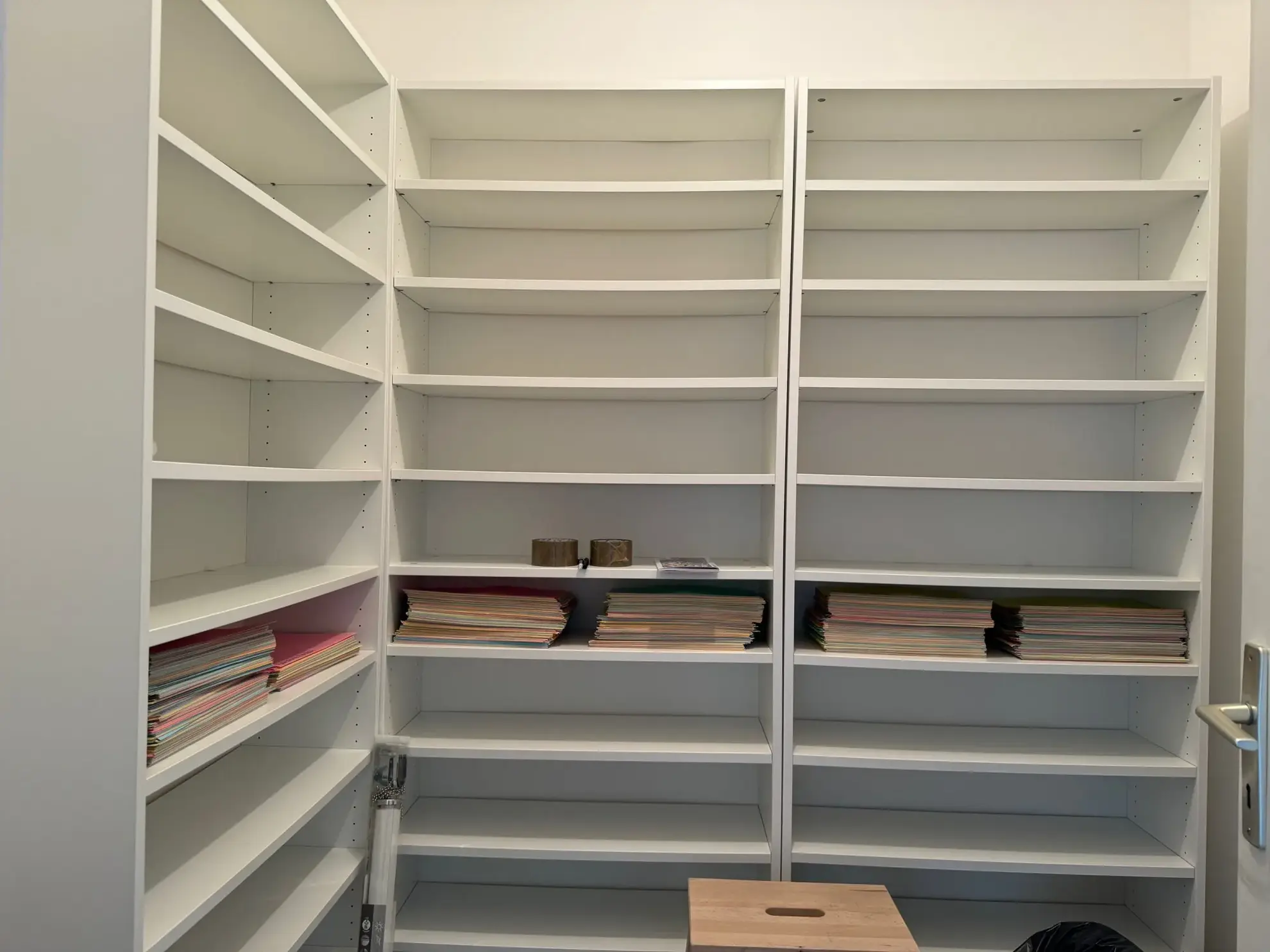 A vendre local professionnel ou appartement à Bernay - Centre-ville, garage, double vitrage, chauffage électrique 