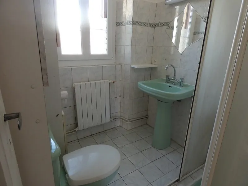 Maison de village avec garage et cour à Labarthe Rivière - 83 m² 