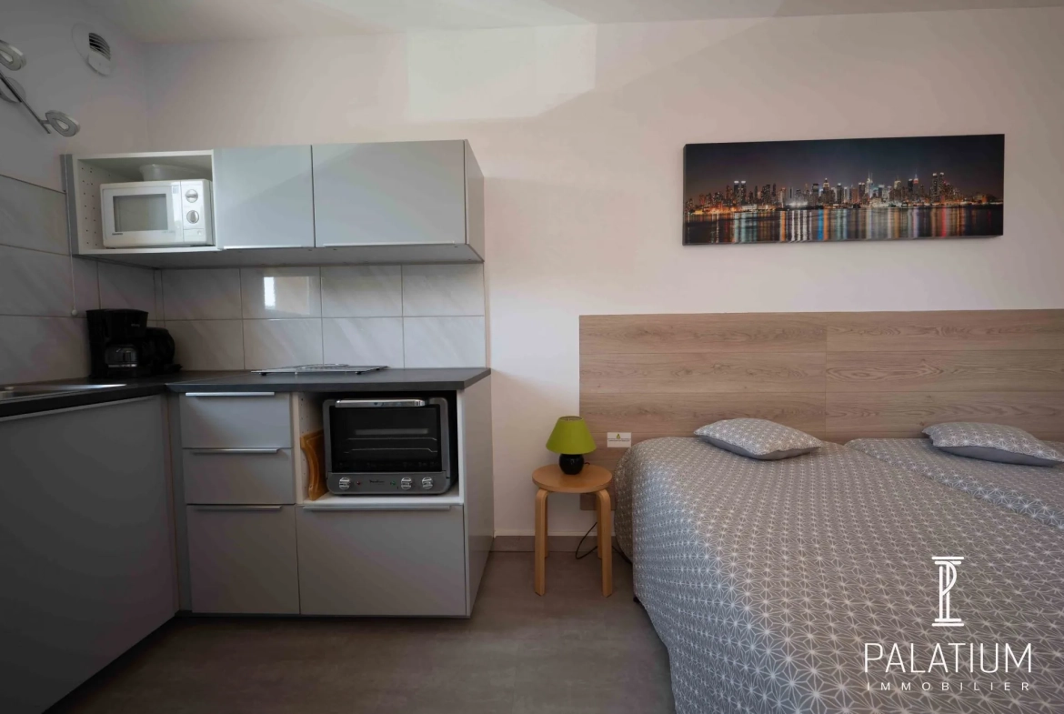 Charmant studio de 25 m² rénové avec balcon à Gréoux-les-Bains 