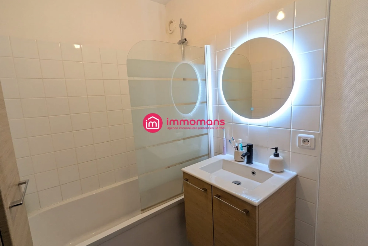 Appartement T2 de 48 m² avec parking et cave au Le Mans — Proche commodités 