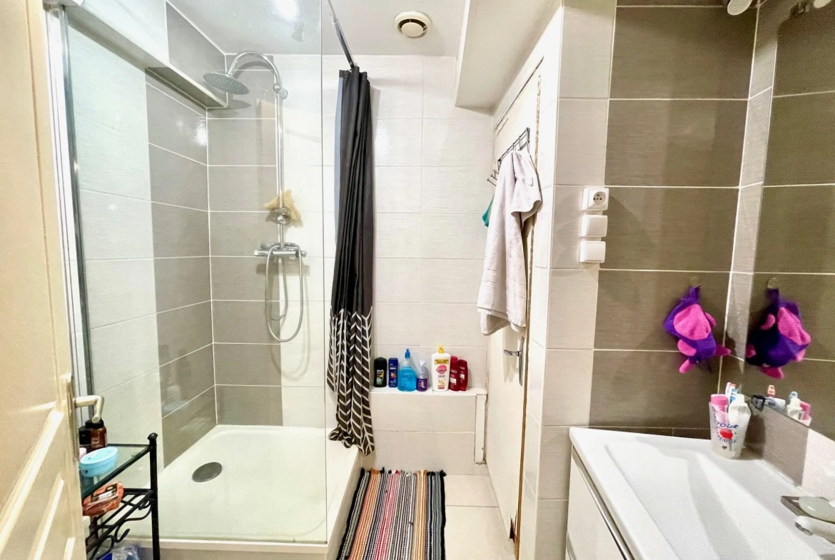 Maison de village à rénover proche Béziers – Opportunité à saisir 