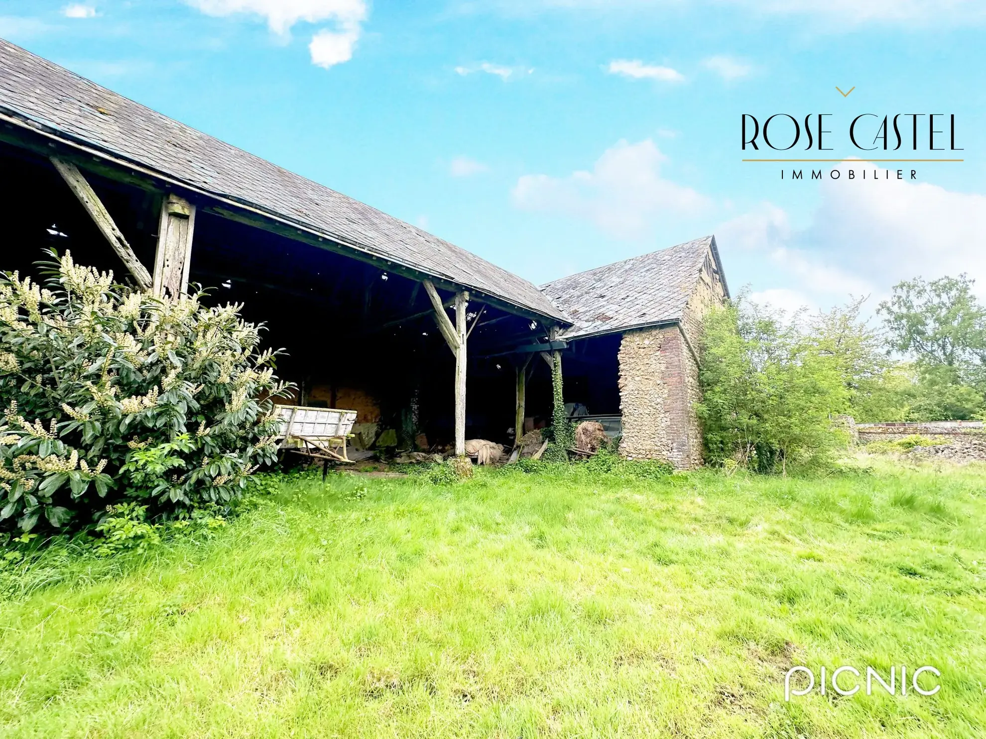 Bâtisse à rénover avec large terrain constructible à Fontenay-sur-Eure 