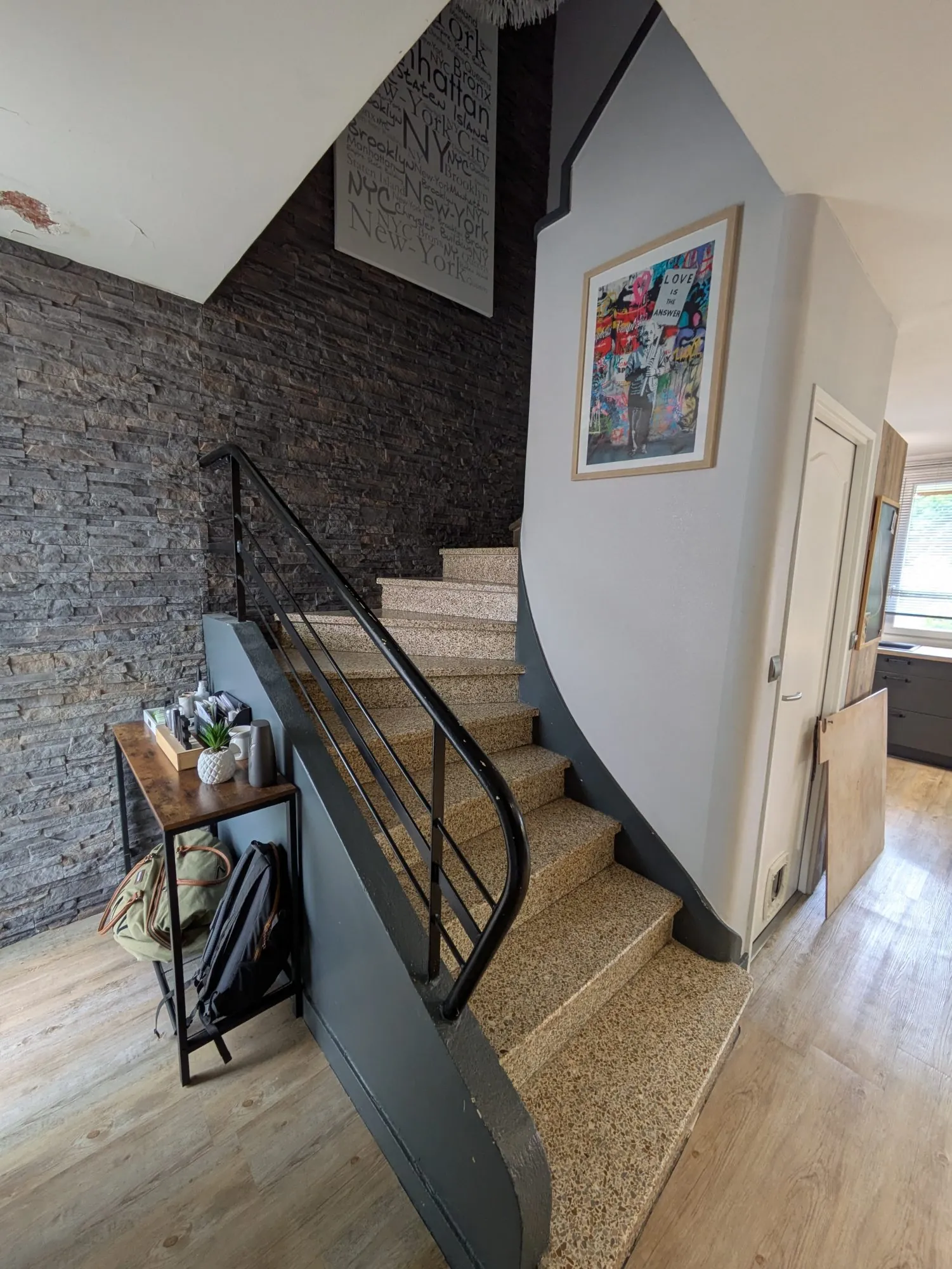 Maison rénovée à Castres avec jardin, terrasse et 3 chambres proche avenue Émilie de Villeneuve 