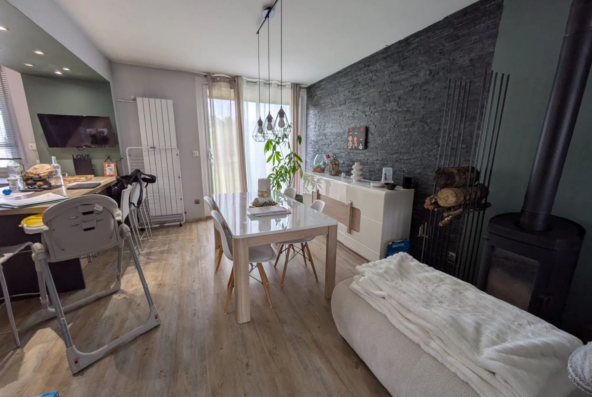 Maison rénovée à Castres avec jardin, terrasse et 3 chambres proche avenue Émilie de Villeneuve 