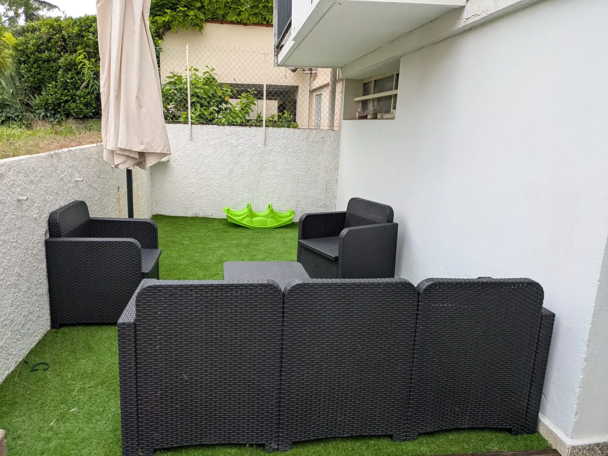 Maison rénovée à Castres avec jardin, terrasse et 3 chambres proche avenue Émilie de Villeneuve 