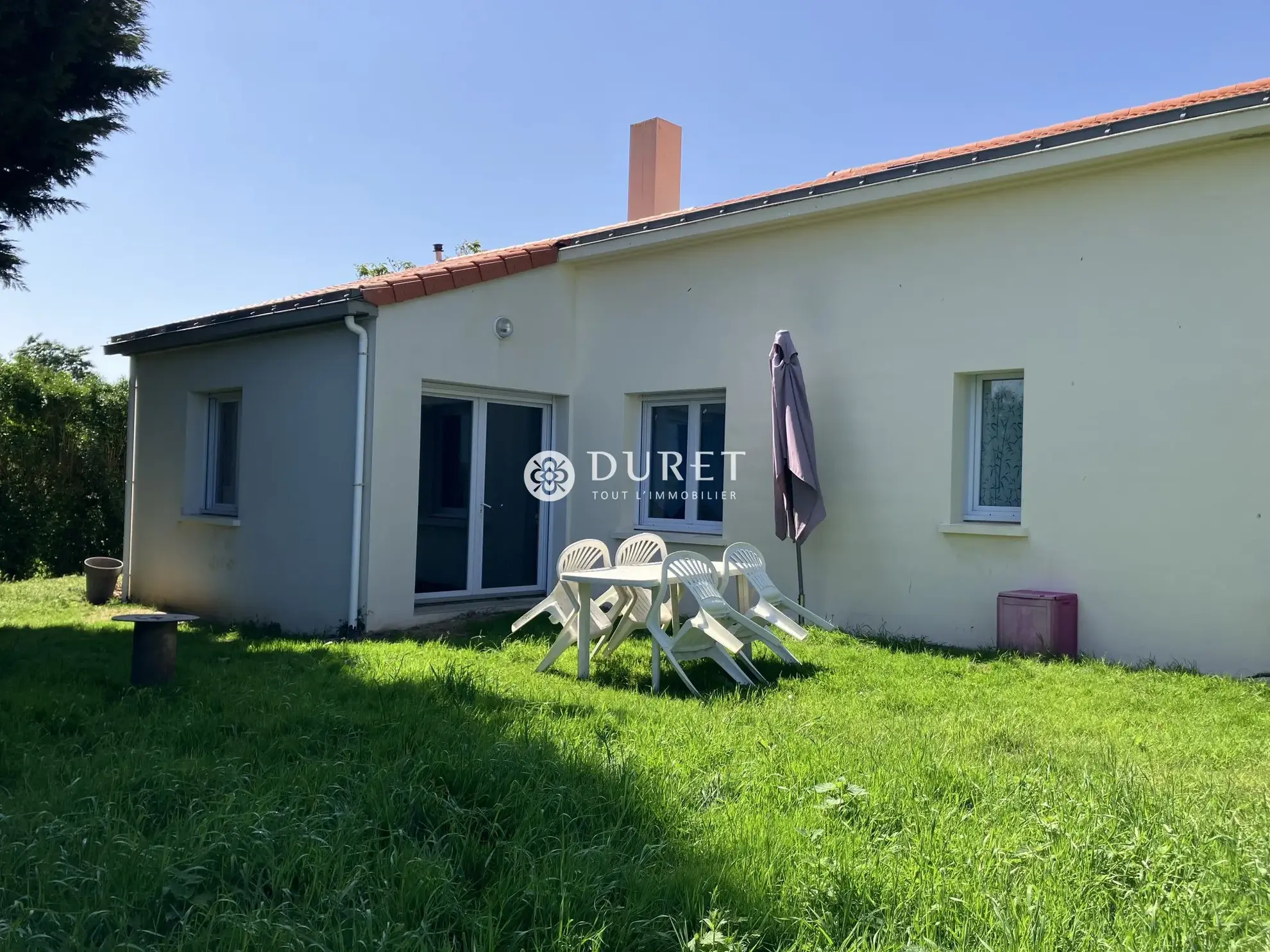 Maison à vendre à Orée-d'Anjou, 95 m² avec dépendance et jardin, proche nature 