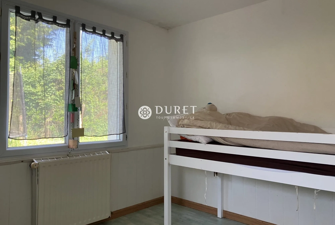 Maison à vendre à Orée-d'Anjou, 95 m² avec dépendance et jardin, proche nature 