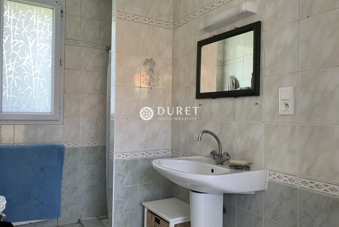 Maison à vendre à Orée-d'Anjou, 95 m² avec dépendance et jardin, proche nature 