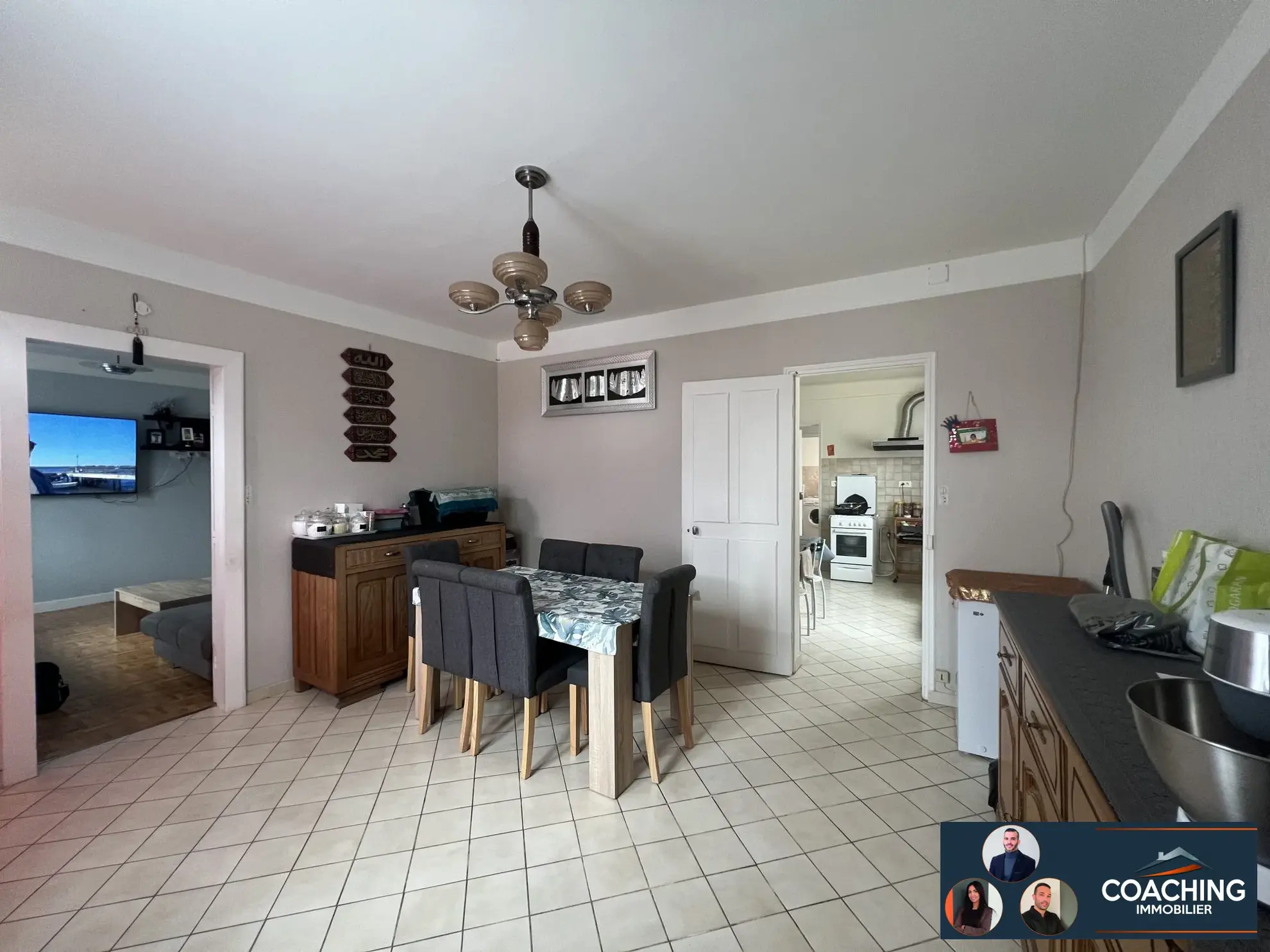 Maison familiale à Vitry-le-François avec grands espaces et terrain clos 