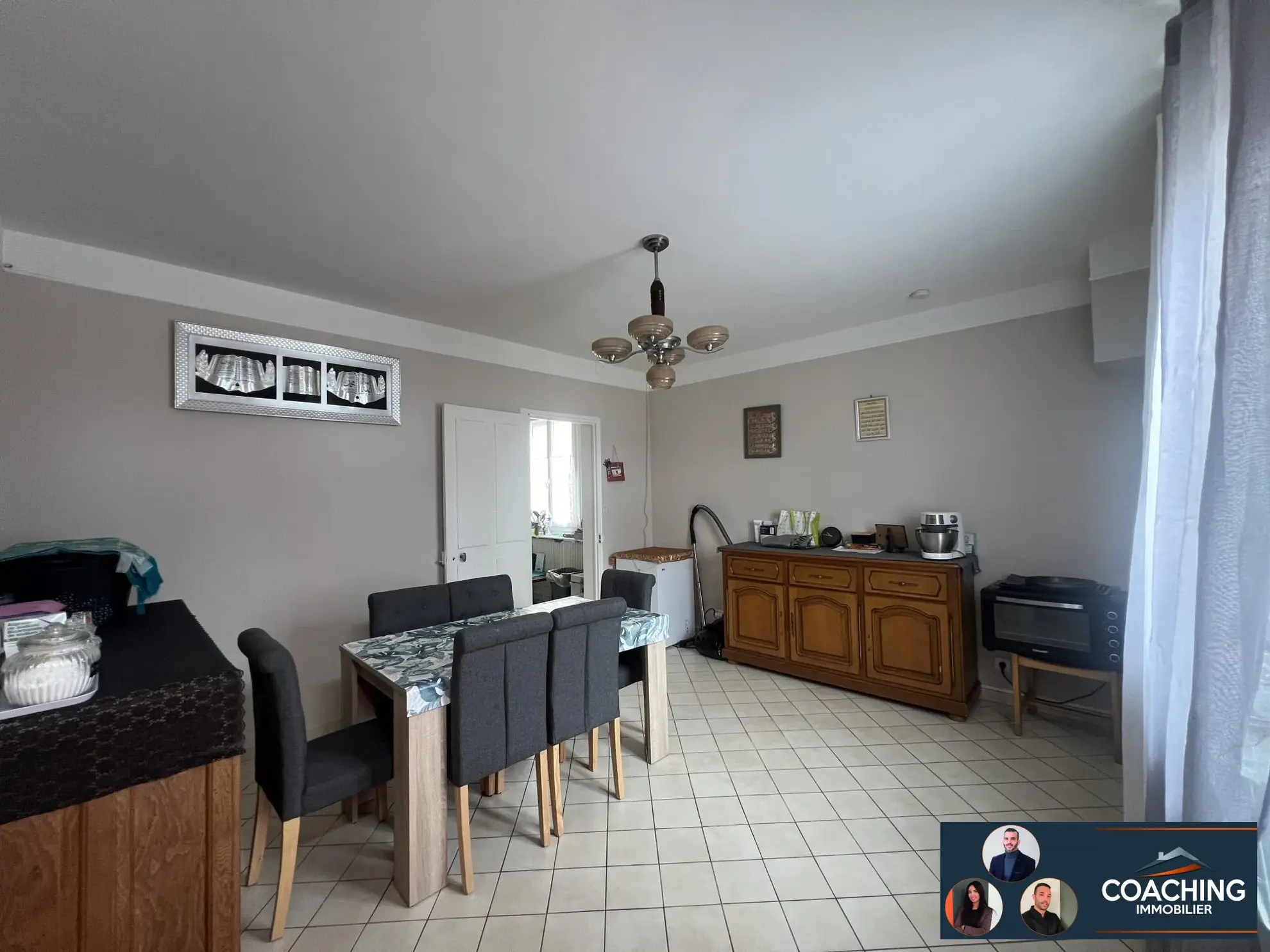 Maison familiale à Vitry-le-François avec grands espaces et terrain clos 
