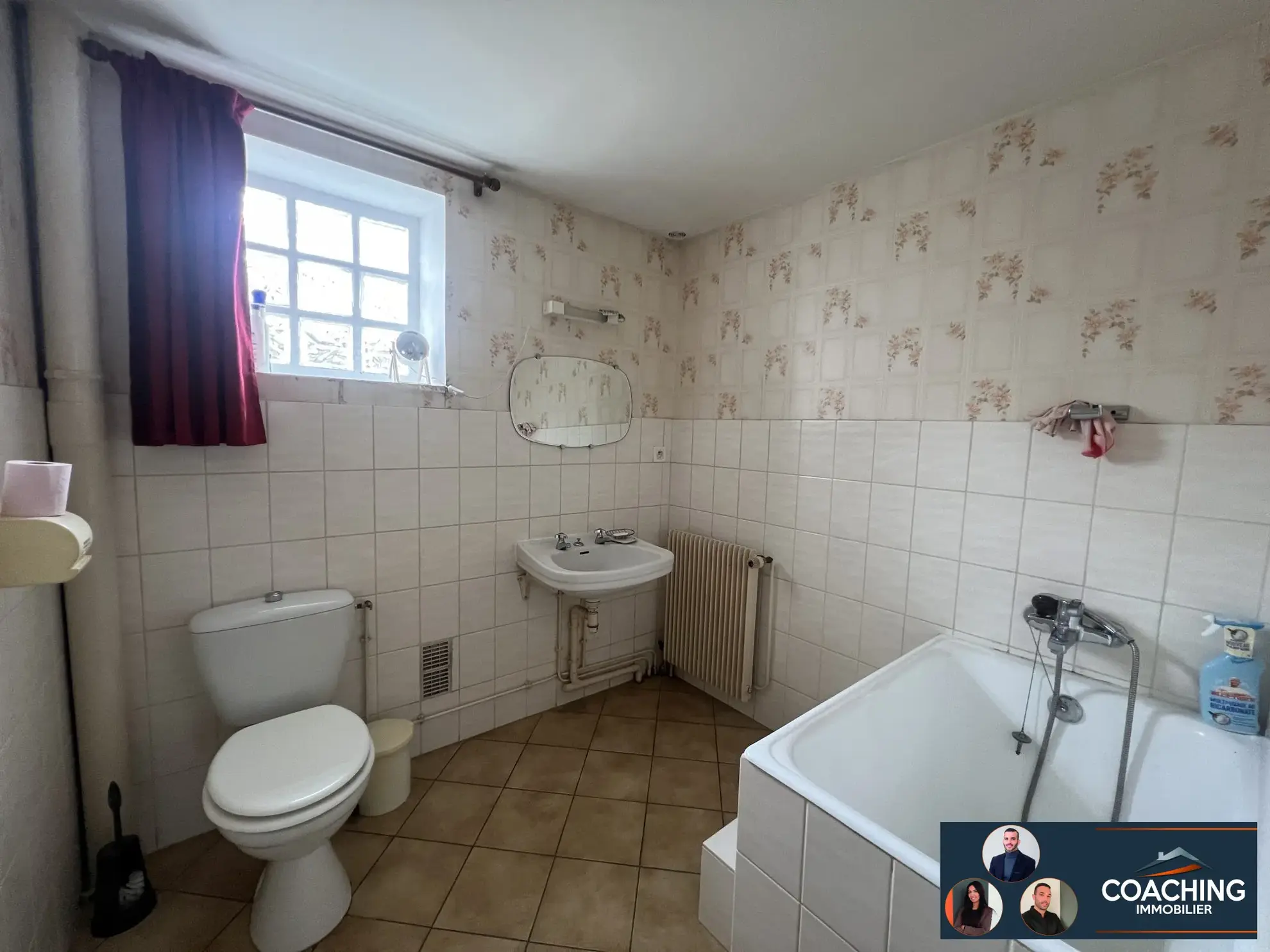 Maison familiale à Vitry-le-François avec grands espaces et terrain clos 