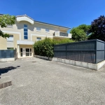Appartement à vendre à Romans-sur-Isère avec terrasse, jardin et piscine