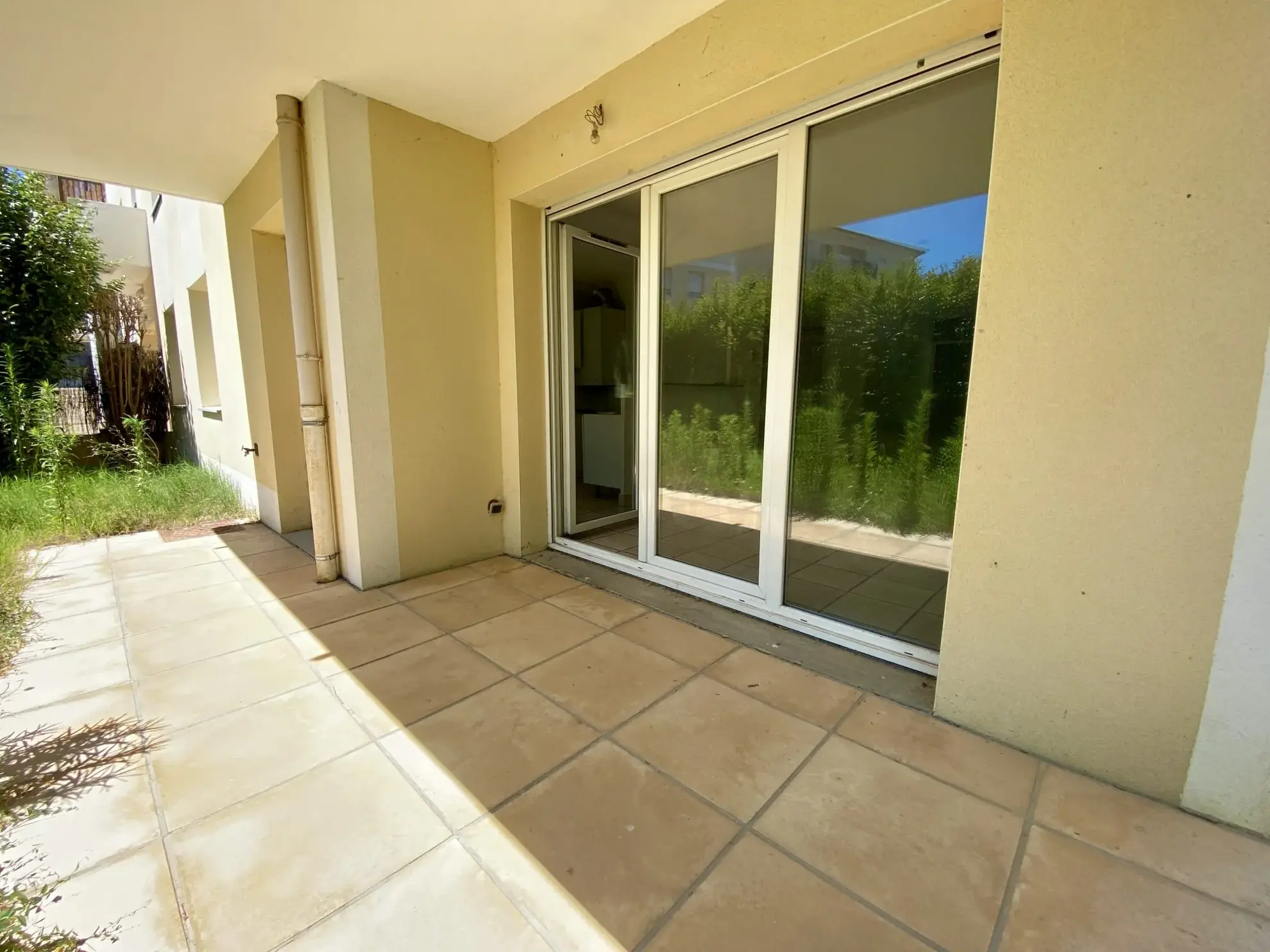 Appartement à vendre à Romans-sur-Isère avec terrasse, jardin et piscine 