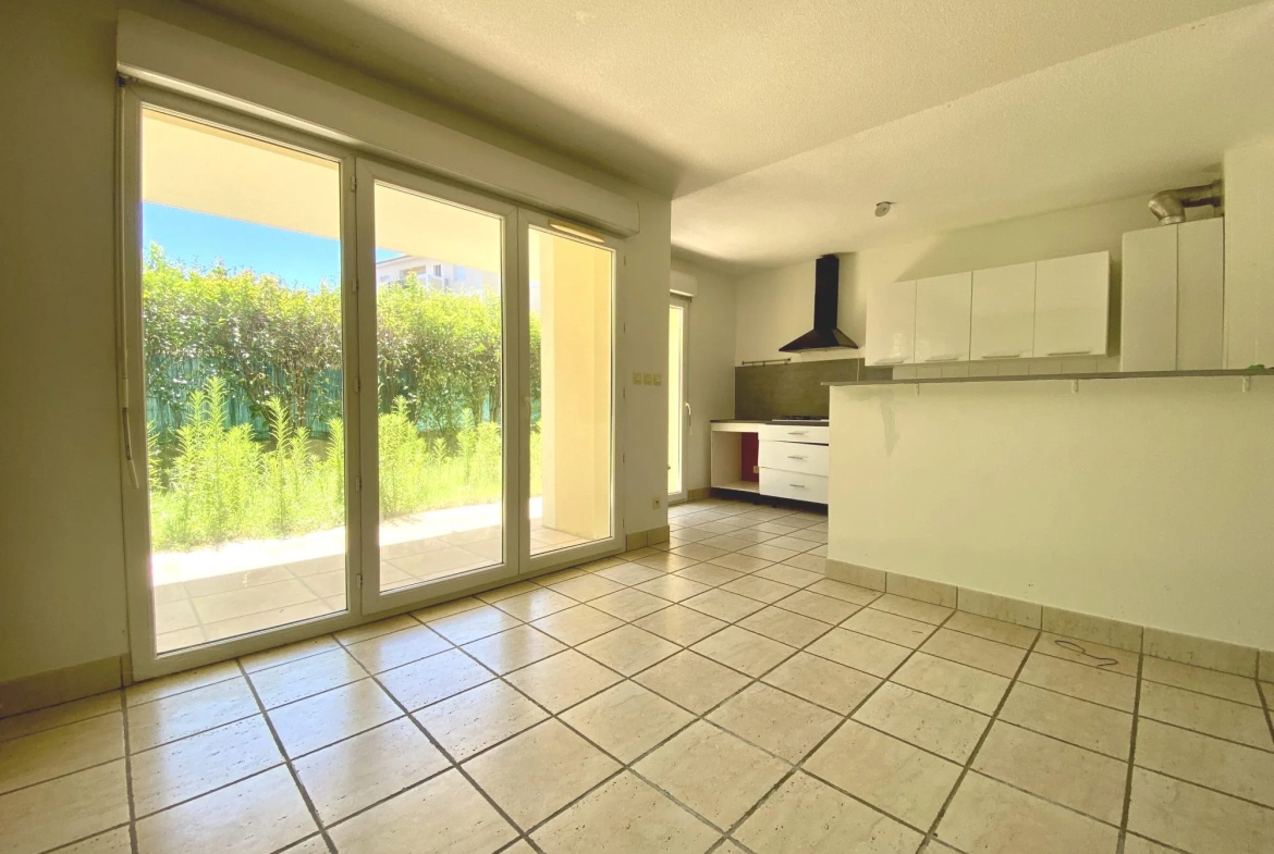 Appartement à vendre à Romans-sur-Isère avec terrasse, jardin et piscine 