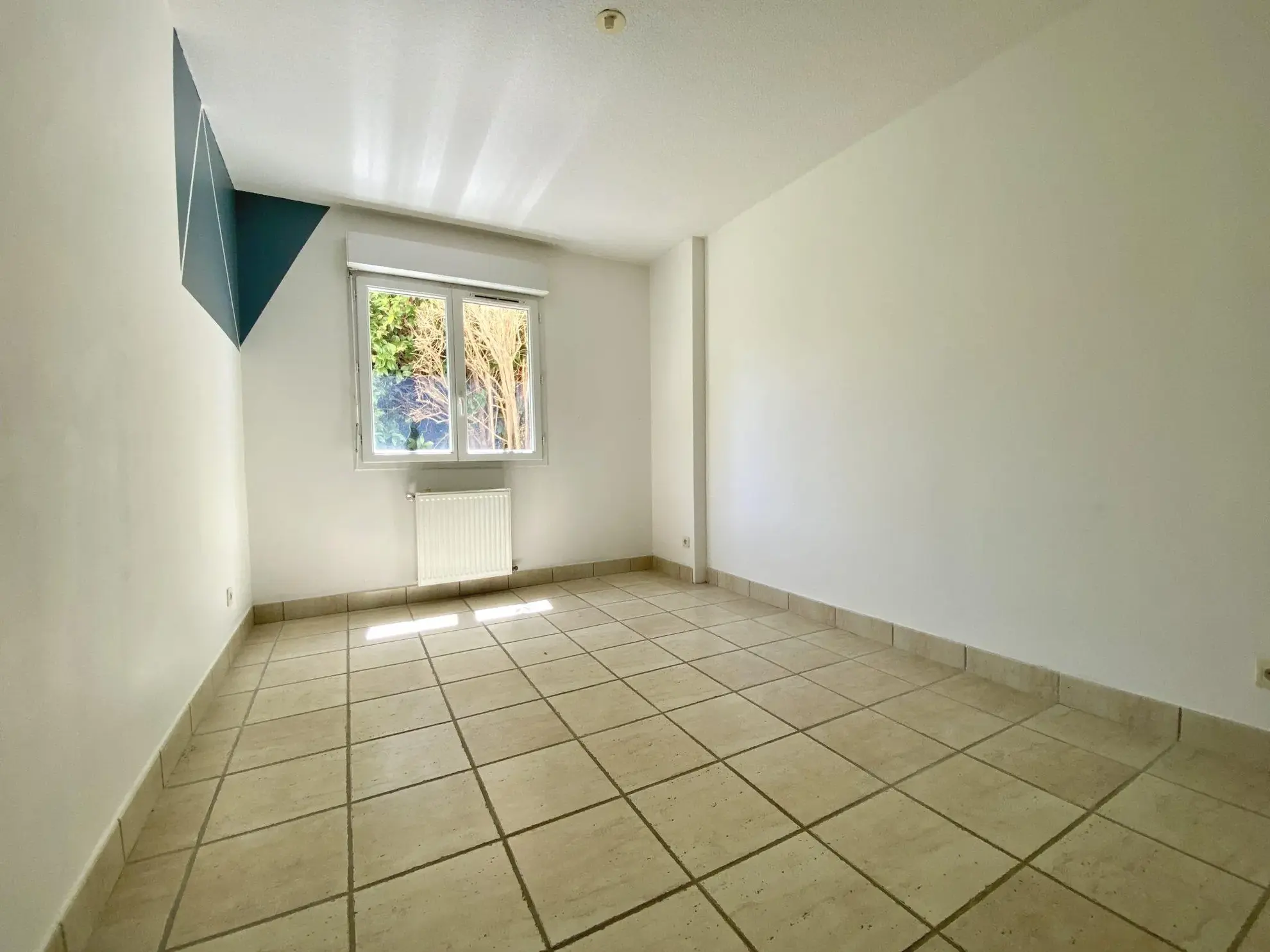 Appartement à vendre à Romans-sur-Isère avec terrasse, jardin et piscine 