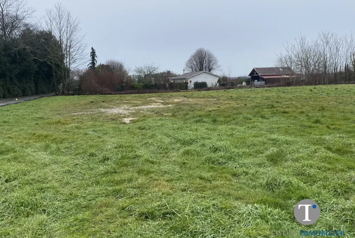 Terrains constructibles à Civrac-en-Médoc - Opportunités à saisir 