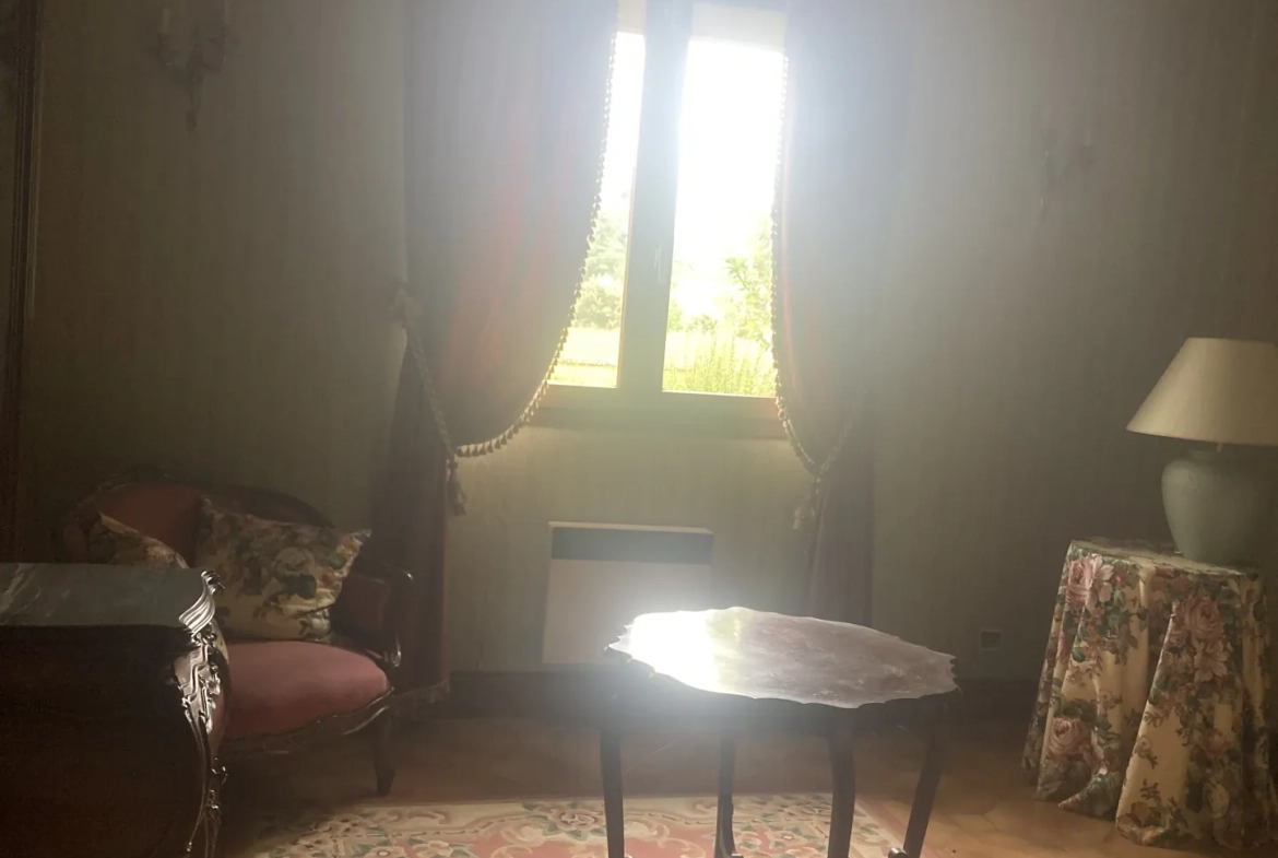 Maison de village de 125 m² à La Tour Blanche avec 2 chambres et terrasse 