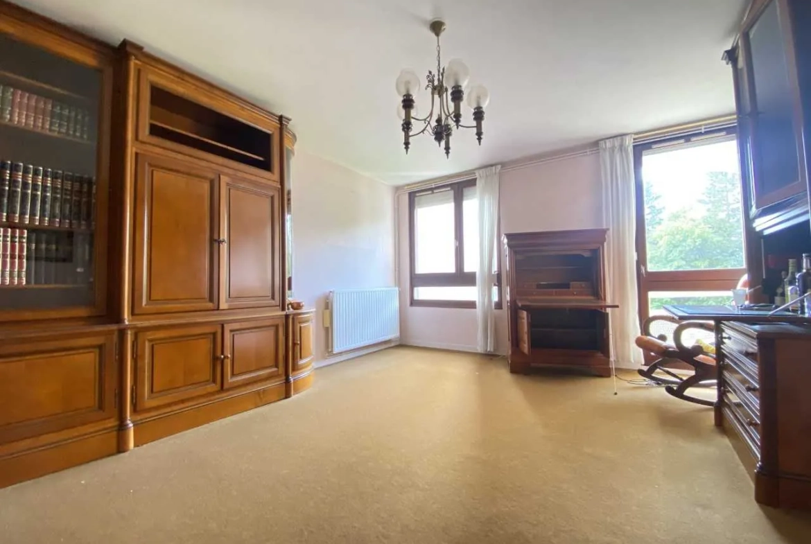 Appartement 4 chambres à vendre à Abbeville – Spacieux et avec garage 