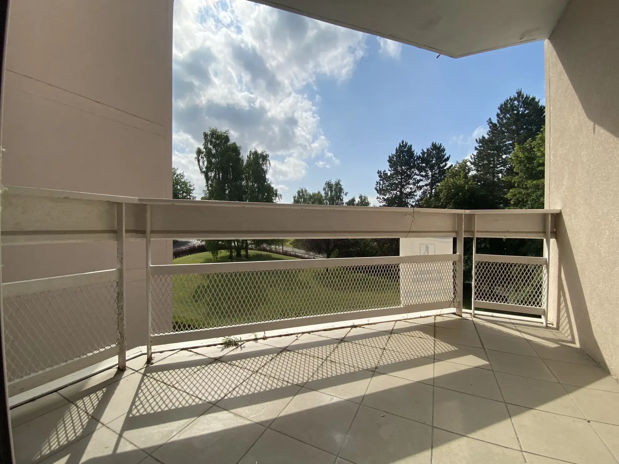 Appartement 4 chambres à vendre à Abbeville – Spacieux et avec garage 