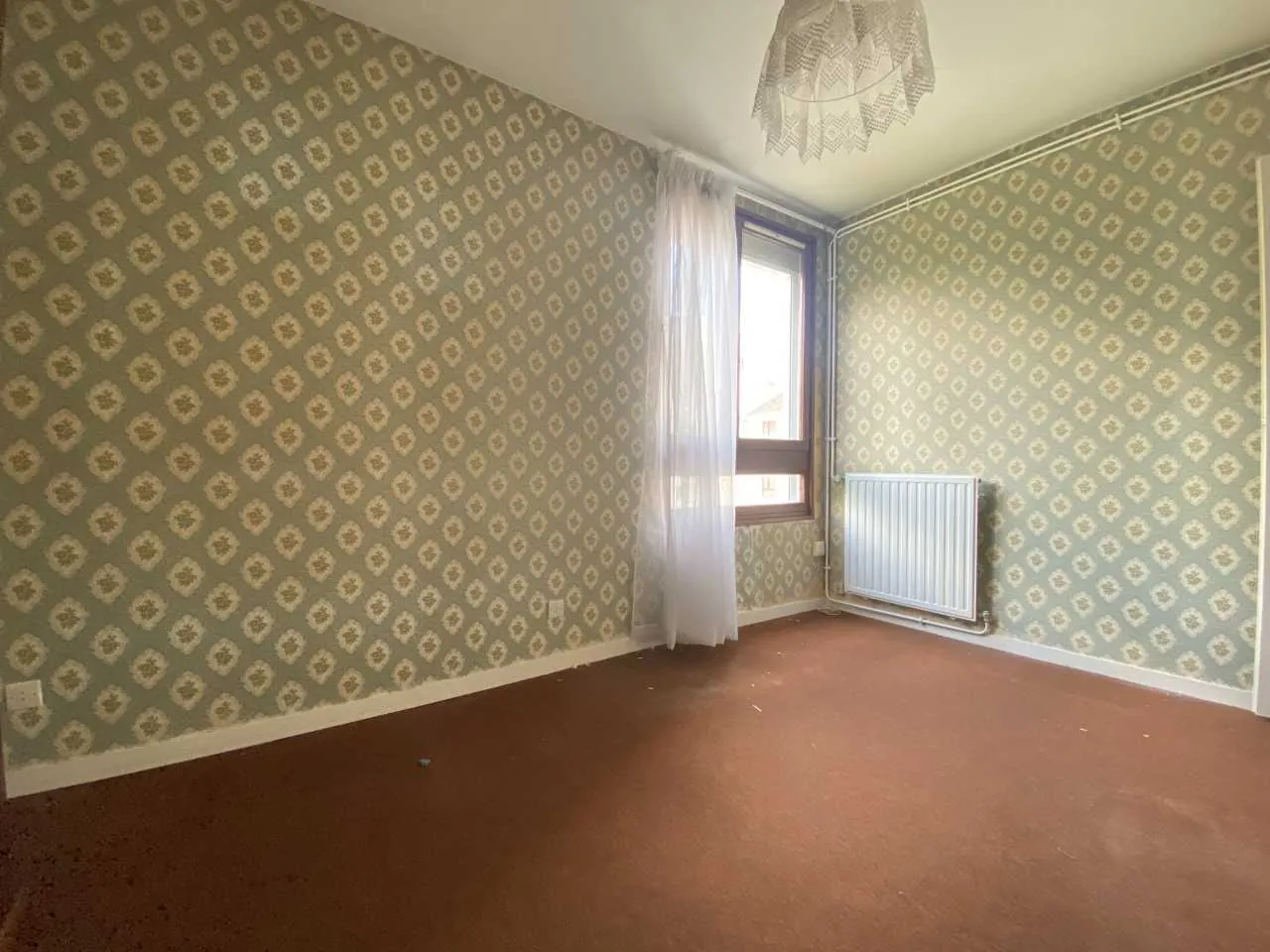 Appartement 4 chambres à vendre à Abbeville – Spacieux et avec garage 